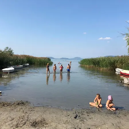 Wave77 Family Balatonfenyves-lake Balaton דירה *